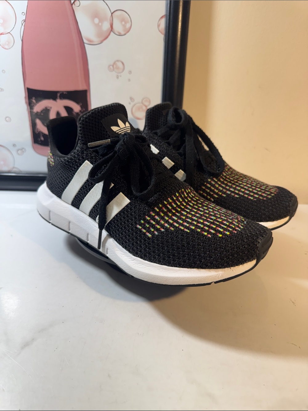 adidas Swift Run Black/Rainbow Sneakers - Women’s Size 7.5 - Picture 2 of 11
